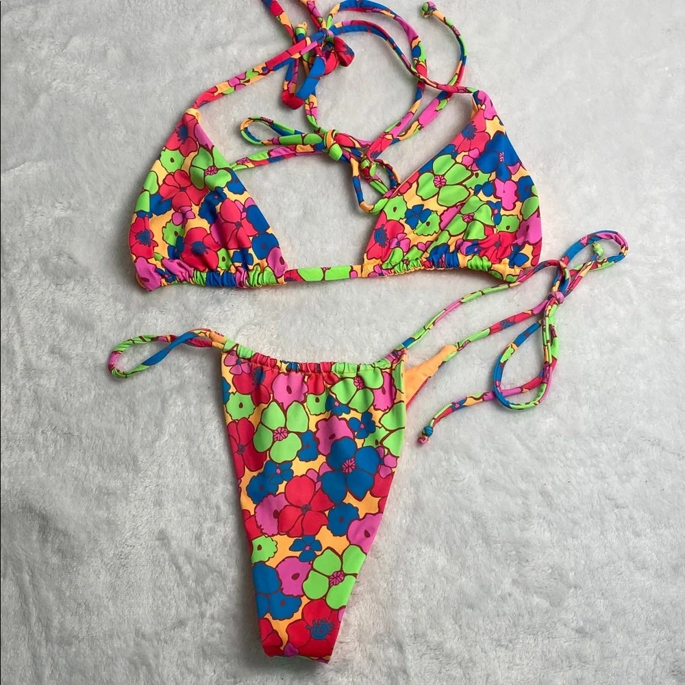 Frankie’s Bikini Divine Tie Side Kimpy Swimming Set Size S/M